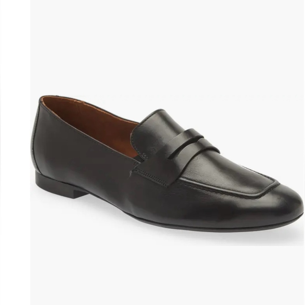 PAUL GREEN Natalie Penny Loafer Women
Elegant Black Leather Loafers UK 3.5 US 6